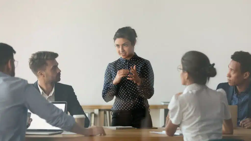 How to handle difficult situations - Communicate quickly.