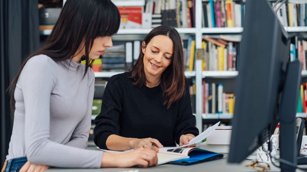 Look why your Coworker is not as productive